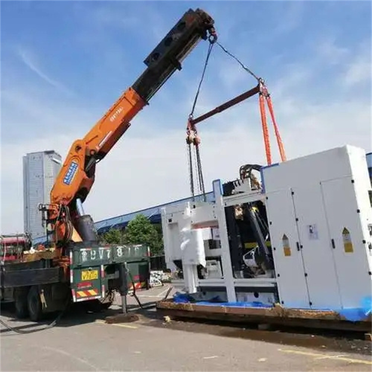 坡头附近小吊车联系方式|8-16吨|本地及时服务